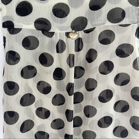 ⚫️⚪️ 𝐏𝐨𝐥𝐤𝐚 𝐓𝐨𝐩 🖤 - Picture 4 of 4